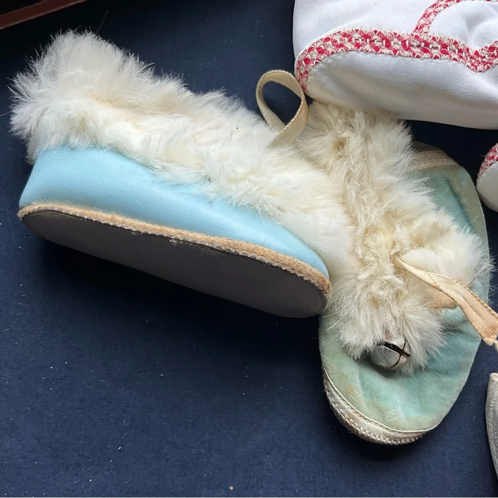 Vintage Lot of 4 Pairs Infant Shoes Leather Crochet